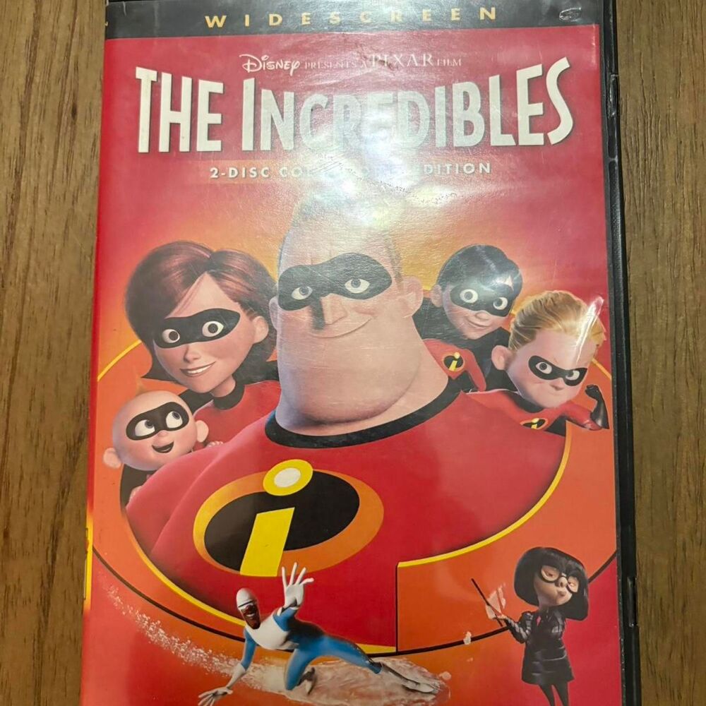 DISNEY THE INCREDIBLES dvd Y2K good condition